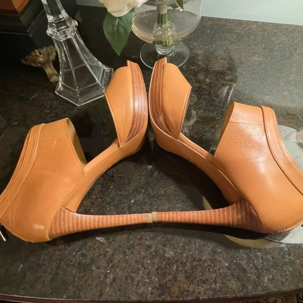 COACH Wexwood Tan Stiletto Heels Open Toe Sandals Size 8.5 - Picture 6 of 8